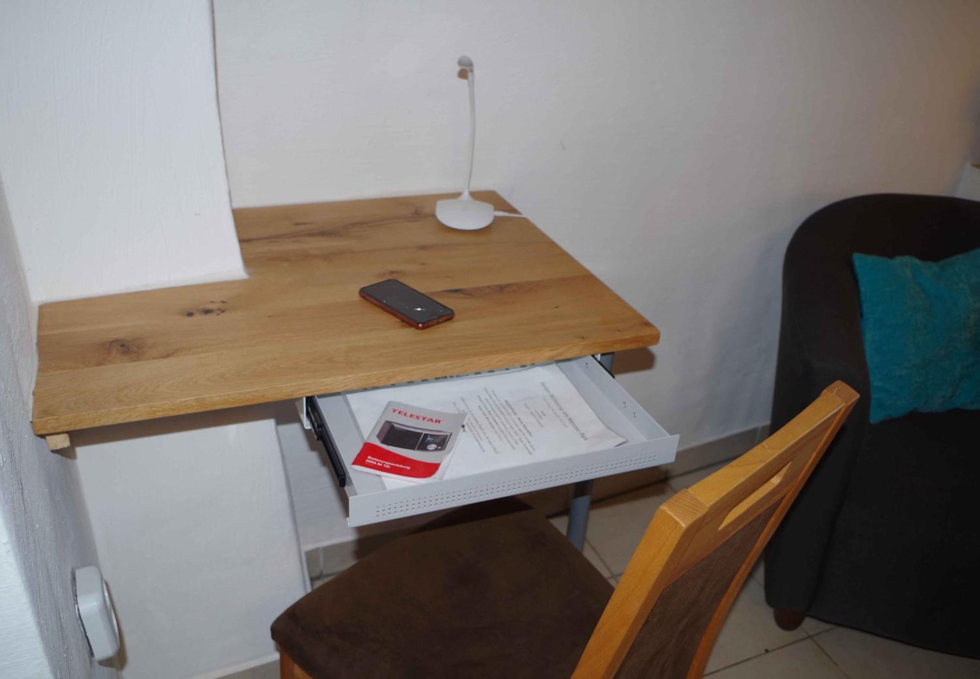 Ferien-Wohnung Am Menzer-Park Neckargemünd Esterno foto